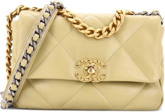 Chanel 19 Flap Bag Quilted Leather Medium crossbody bag - Groen