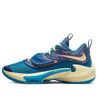 Nike Zoom Freak 3 NRG Valentines Day DH7347-900