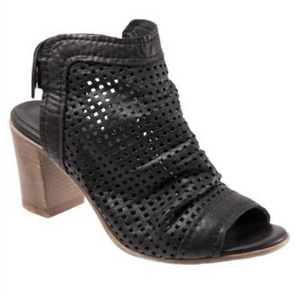 Bueno Womens Udo Heeled Sandals In Black Suede