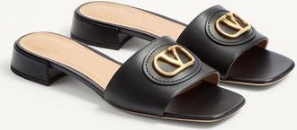 Valentino Garavani Sandalo Slide Vlogo Signature In Vitello 20Mm Donna NERO 35.5