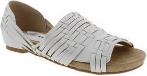 Bellini Woven Flat Sandal in White at Nordstrom Rack, Size 7.5