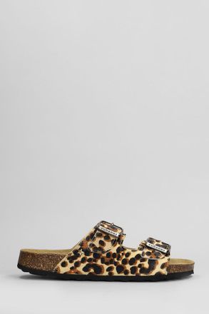 Cubanas Amalia Flats