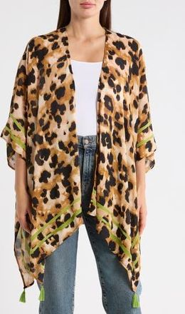 Vince Camuto Leopard Print Crinkle Topper in Citron at Nordstrom Rack