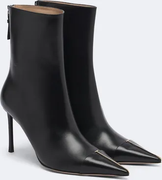 Tom Ford T leather ankle boots