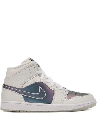 Nike Jordan iridescent mid trainers - White