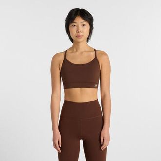 New Balance Mujer NB Essential Yoga Bra en Marr&oacute;n, Poly Knit, Talla XS