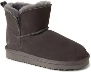 Dearfoams Kids Fireside Bunbury Genuine Shearling Boot in Grey at Nordstrom, Size 13
