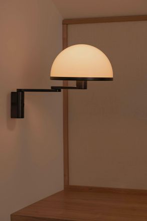 Faro Barcelona Dome Aplique Negro Con Brazo Orientable
