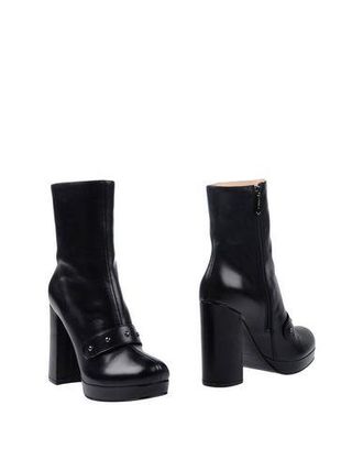 Pinko Ankle boots