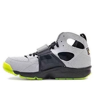 Nike Air Trainer Huarache Premium QS NYC 647591-001