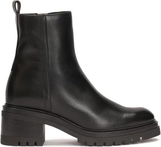 Kazar Zwarte laarzen met een eenvoudig bovendeel. Dit product valt klein uit. - Dames - Laarzen met Hak - Zwart - 36 EU - Leer - Schoenen