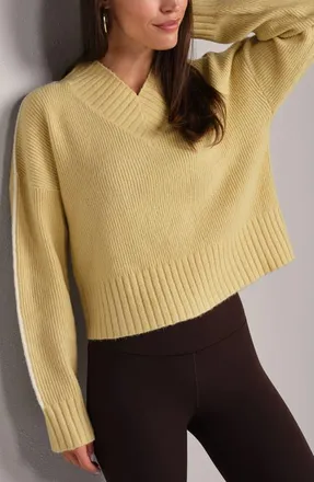Rhone Westside V-Neck Sweater in Golden Flax at Nordstrom, Size Small