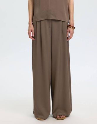 Selected Pantaloni a fondo ampio color biscotto al cioccolato-Marrone