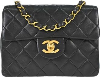 Chanel Vintage Square Classic Single Flap Quilted Lambskin Black Leather Handbag (Pre-Owned)