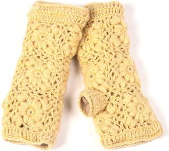 Nirvanna Designs Flower Crochet Handwarmers in Eggnog at Nordstrom