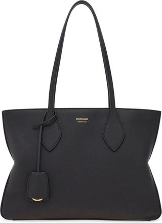 Ferragamo zipped tote bag - women - CALFSKIN - One Size - Black