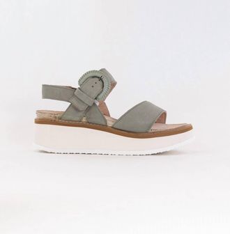 Naot Womens Crepe Platform Sandal In Sage