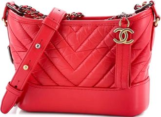 Chanel Gabrielle Hobo Chevron Aged Calfskin Small crossbody bag - Rood