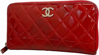 Chanel Red Color Patent Leather Long Wallet (Bi-Fold) (Pre-Owned)