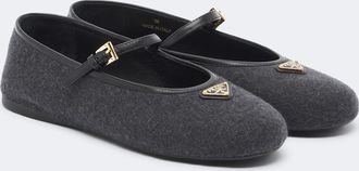 Prada Bailarinas Mary Jane con piel