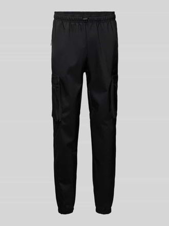 adidas Tapered Fit Cargohose mit Tunnelzug in Black, Größe M