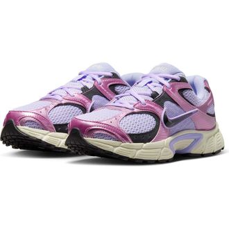 Nike V5 RNR Sneaker in Purple/Anthracite/Magenta at Nordstrom Rack, Size 10.5
