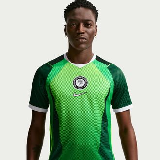 Nike Nigeria 2026 Stadium Home Nike Mens Dri-FIT Soccer Short-Sleeve Jersey in Green | IB5308-302