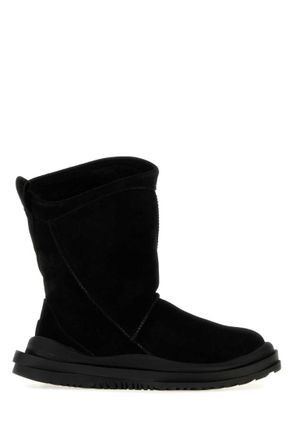 UGG Black Classic Distort Boots