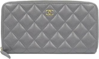 Chanel Pre-owned Wallets, female, Gray, Size: ONE SIZE Pre-owned Leather wallets