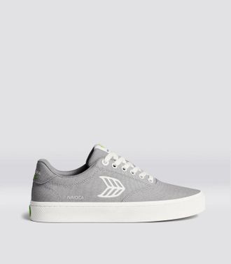 Cariuma Womens Cariuma Naioca Sneakers Light Gray Canvas Walking Shoes ZAP1811