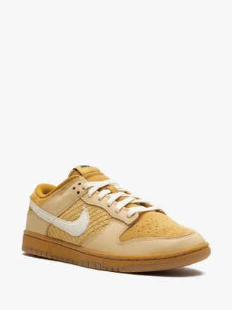 Nike Mens Dunk Low Retro Waffle Shoes In Beige