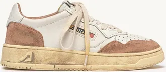 Autry MEDALIST LOW SUPER VINTAGE SNEAKERS IN WHITE LEATHER AND ROSE CANNEL SUEDE