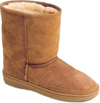 Minnetonka Mens Short Pug Boot In Golden Tan