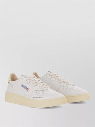 Autry medialist low leather sneakers flat sole