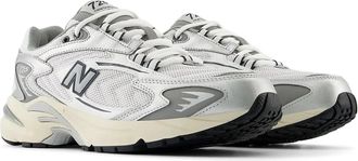 New Balance Mens New Balance 725v1 ML725CD Sneaker Metallic Silver Lifestyle Shoes TF8875