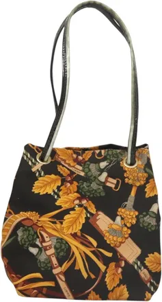 Loewe Yellow Canvas Shoulder Bag (Pre-Owned)