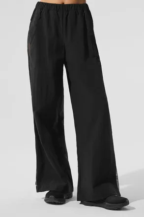 Alo | High-Waist Origin Wide Leg Track Pants in Black, Size: Medium