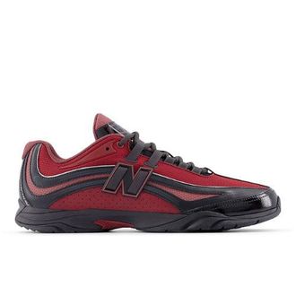 New Balance Unisex RC56 en Rojo/Negro, Talla 38.5