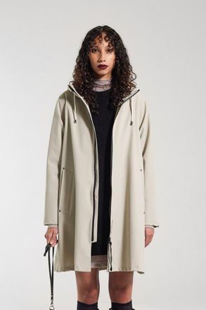 Stutterheim Mosebacke Lightweight Zip Matte Raincoat in Pelican at Nordstrom, Size Large