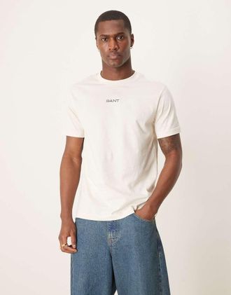 GANT central logo t-shirt in cream-White