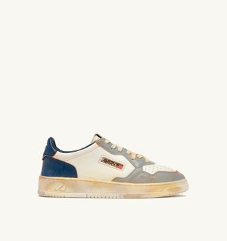 Autry SNEAKERS MEDALIST LOW SUPER VINTAGE IN PELLE LIMESTONE BIANCA E BLUE