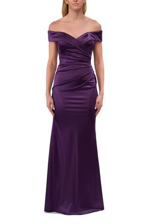 La Femme Off the Shoulder Stretch Satin Evening Dress in Eggplant at Nordstrom, Size 16