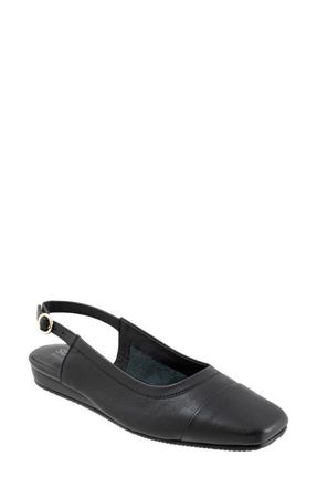 Softwalk Vittoria Slingback Flat in Black at Nordstrom, Size 10.5