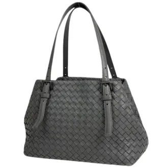 Bottega Veneta Pre-owned Shoulder Bags, female, Gray, Size: ONE SIZE Pre-owned Intrecciato Handbag
