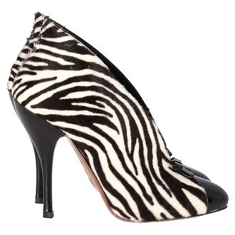 Alaia Alaia Azzedine Zebr_PRINT Enkellaarsjes in Zwart en Wit Kalfsleer Ponyhaar