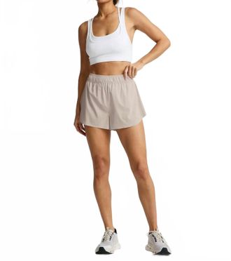 Beyond Yoga Solemate 2.5 Short In Oat