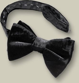 CHARLES TYRWHITT Velvet Silk Bow Tie - Black Size OSFA by Charles Tyrwhitt