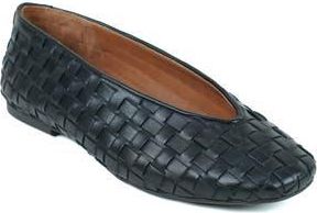 Gentle Souls Willow Woven Flat in Black Leather at Nordstrom Rack, Size 5.5