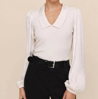 Bella Dahl Collared V-Neck Top In Winter White