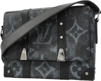 Louis Vuitton Noir Shoulder Bag (Pre-Owned)